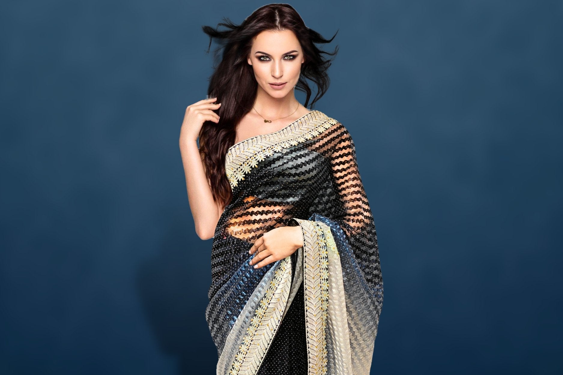 Buy Gorgeous Net Saree for a Glamorous Look