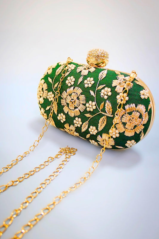 Embroidered Silk Bridal Designer Clutch, Size: 8/4 Important Frame at Rs  699 in Ambala
