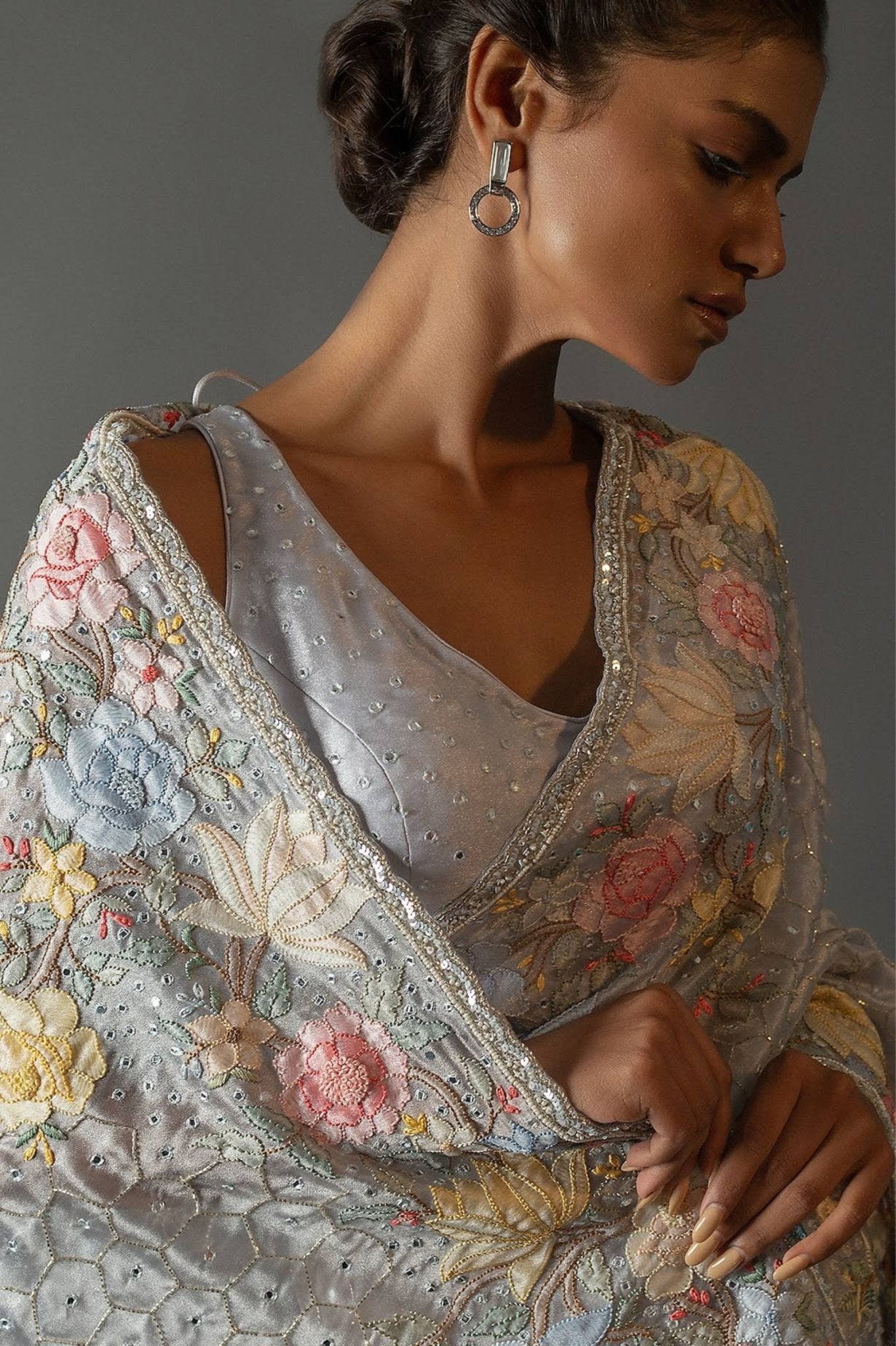 Black Saree Aradhana set Buy online peeli dori | Organza Embroidered Saree