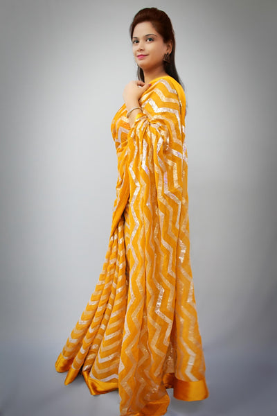 Stylish & Chic ZigZag Saree