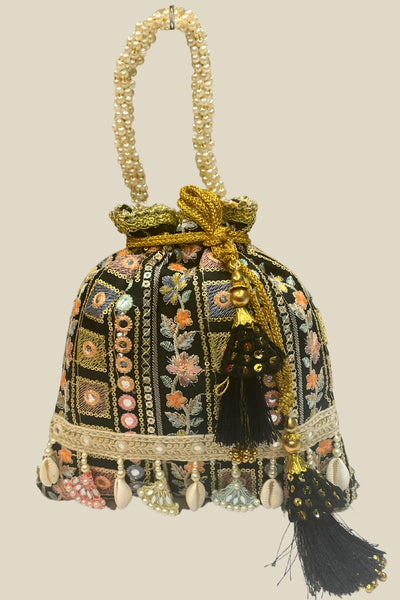 Majestic-Black-Potli-Bag-Sttylme