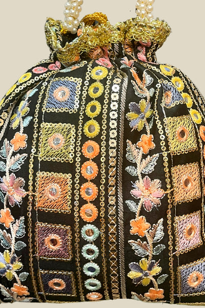 Majestic-Black-Potli-Bag-Sttylme