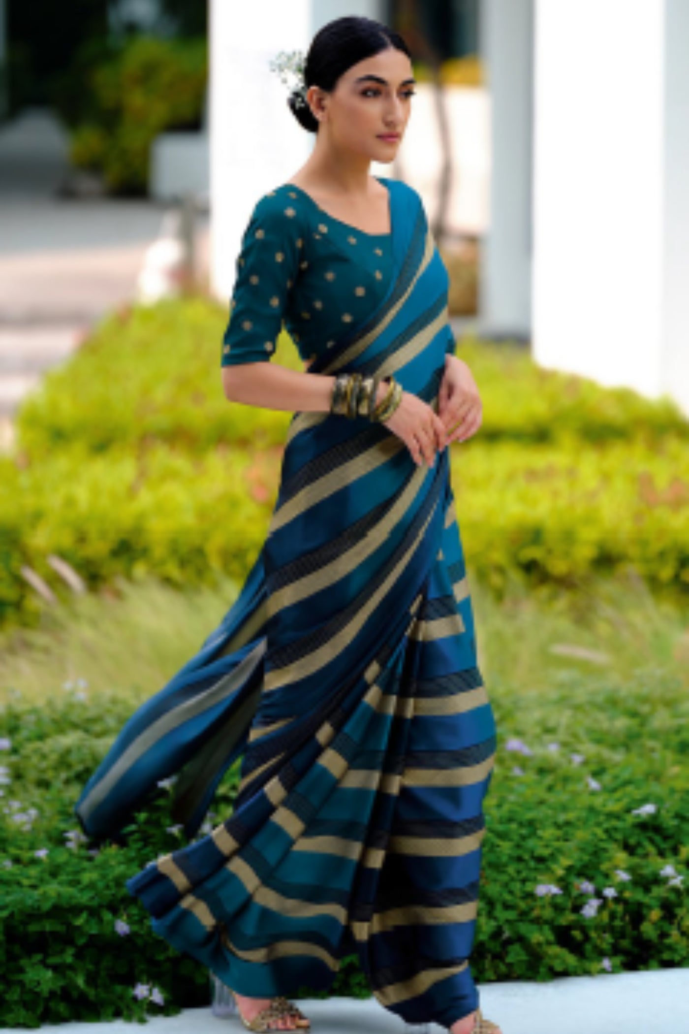 Shaded-Chiffon-Saree-Blue-Sttylme