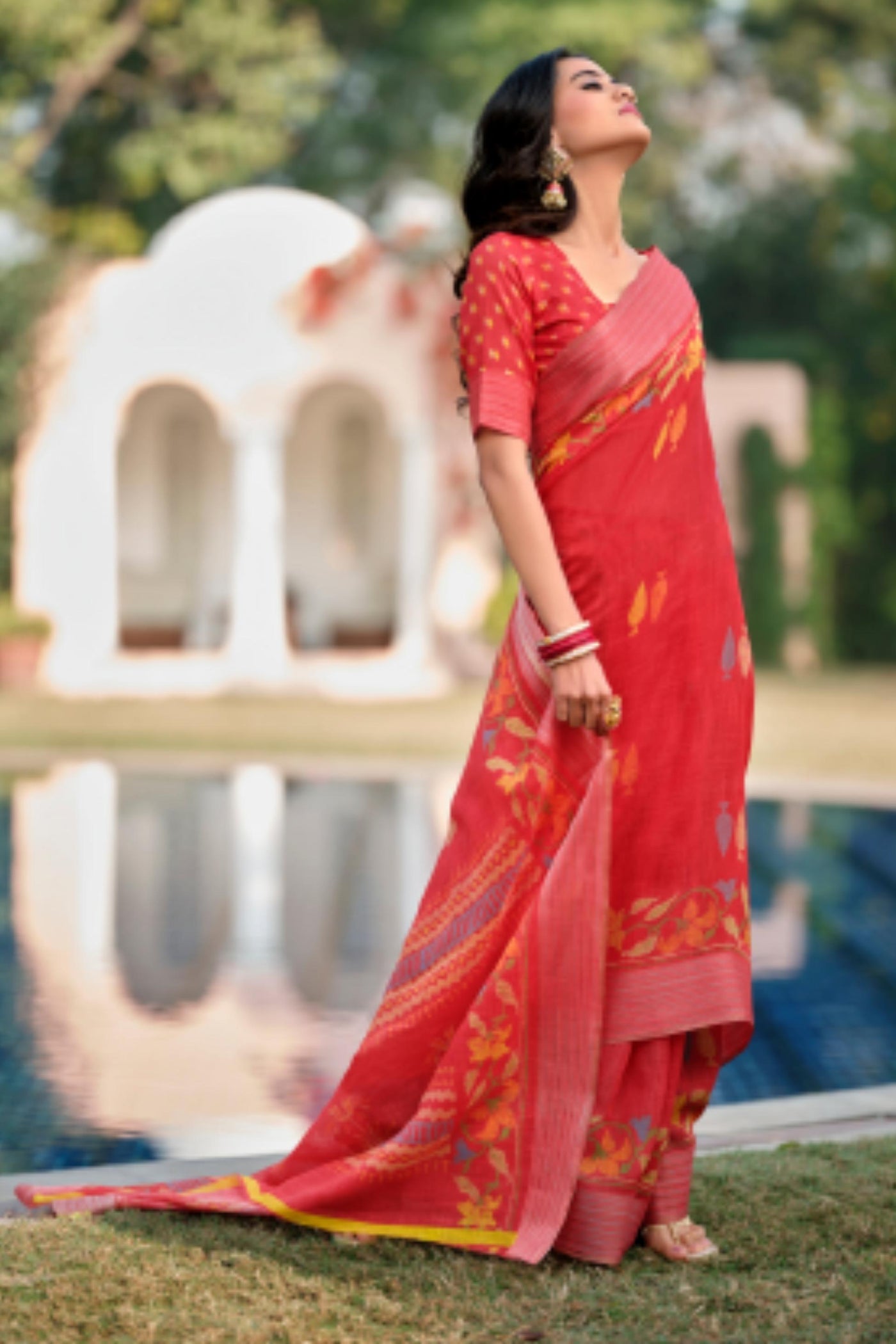 Simple-Rhyme-Lenin-Saree-Red-Sttylme