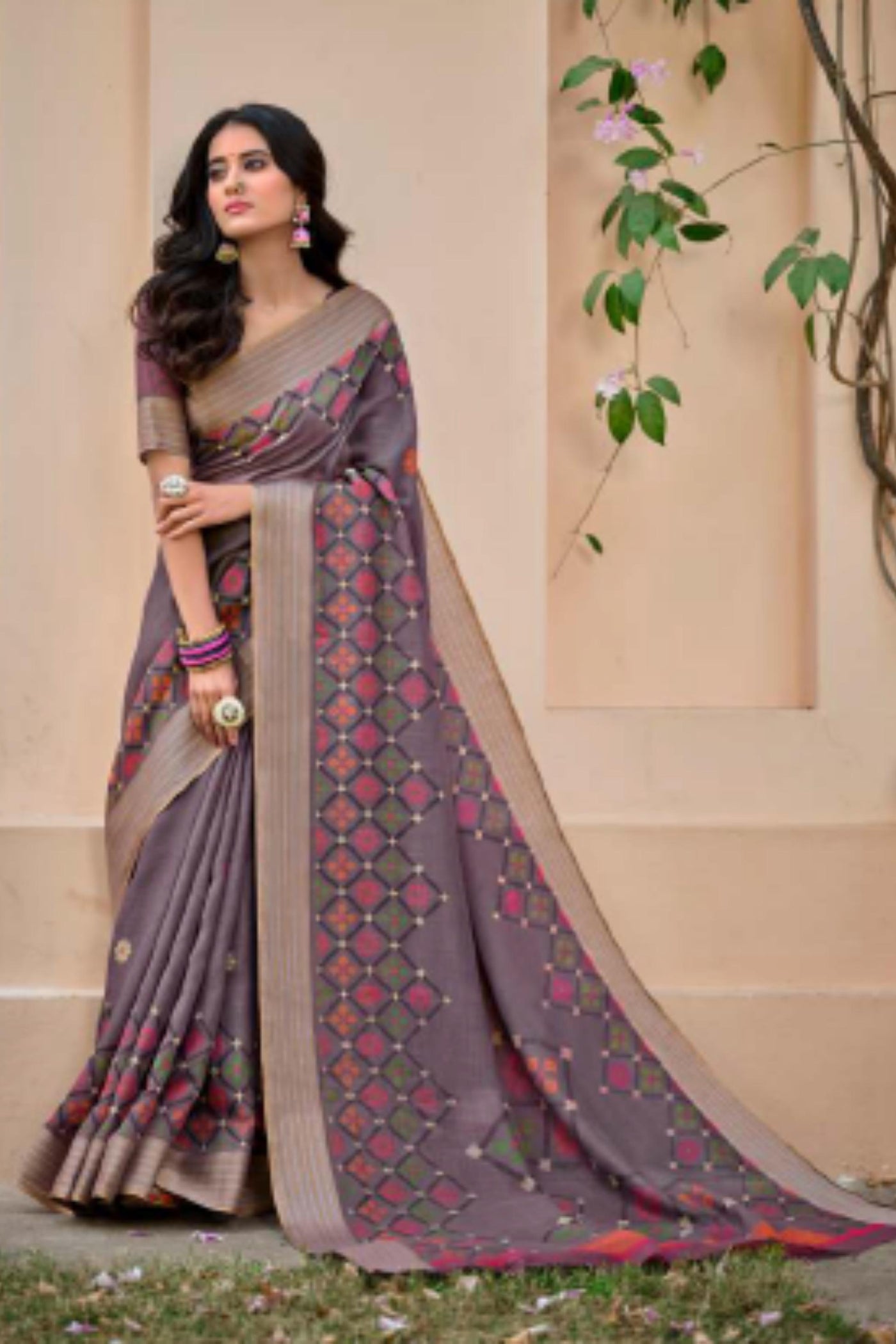     Simple-Rhyme-Lenin-Saree-Sttylme