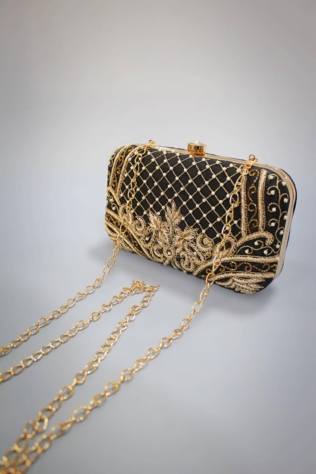 Traditional Black Clutch - Sttylme